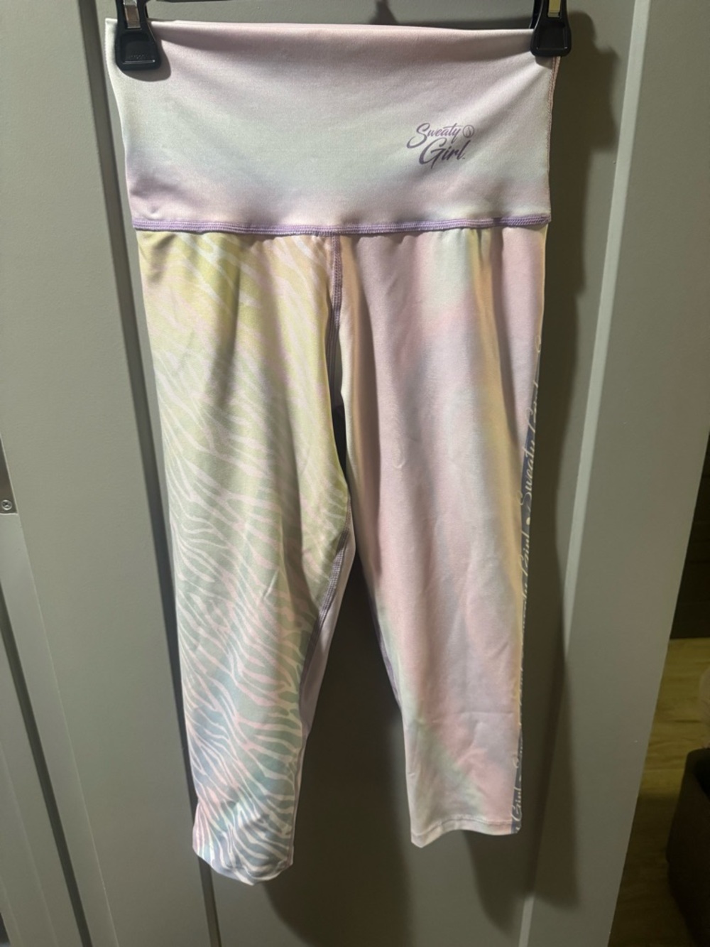 Sweaty Girl Pastel High-Waist Capri Leggings